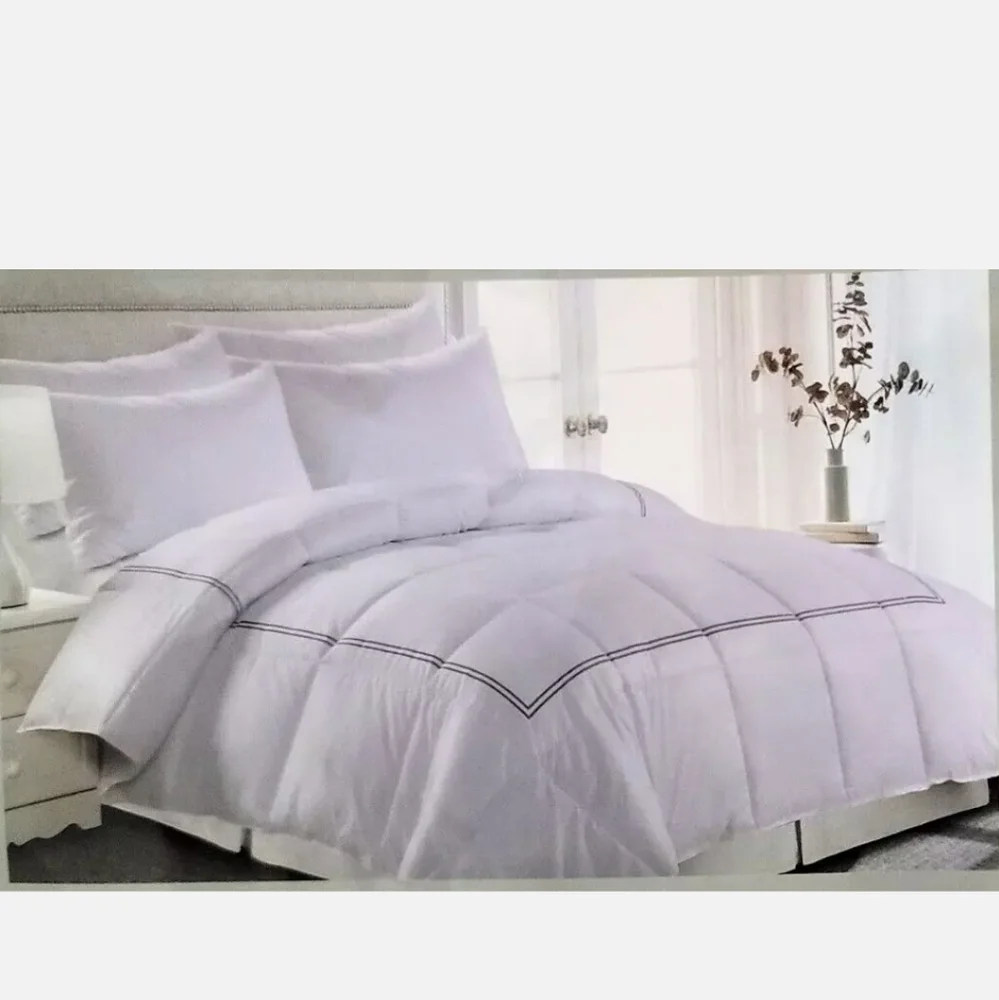 New 🎀 White comforter with graphite border down alternative